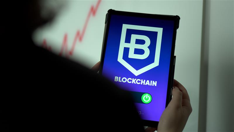 What is blockchain? How is data stored on blockchain? Future blockchain applications 